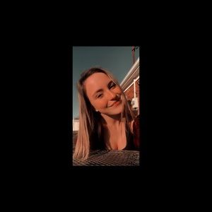 Meet your Posher, Kennady